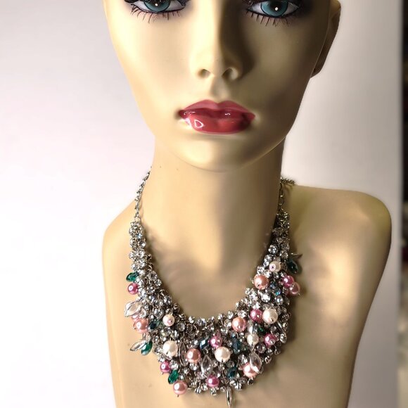 Crystal Rhinestones and Colourful Pearl Bib Collar Statement Choker Necklace - Picture 2 of 16